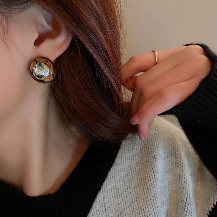 ピアス べっ甲 マーブル×パール ビジューモチーフピアス[品番 