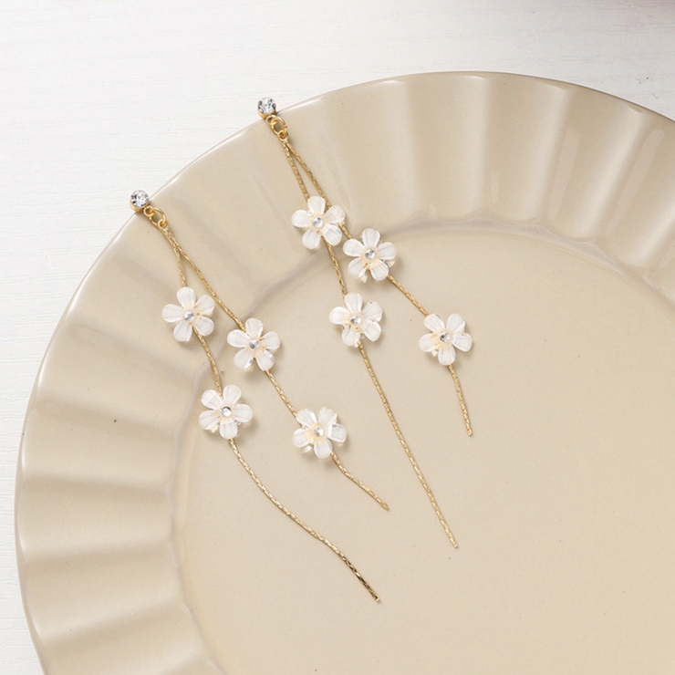 揺れる チェーンピアス 花びらイヤリング | SUNSHINE CLOSET | 詳細画像7 