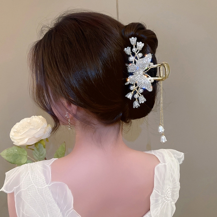 ヘアクリップ バレッタ 蝶 韓国風 チェーン パール 透かし 上品 - ヘアピン