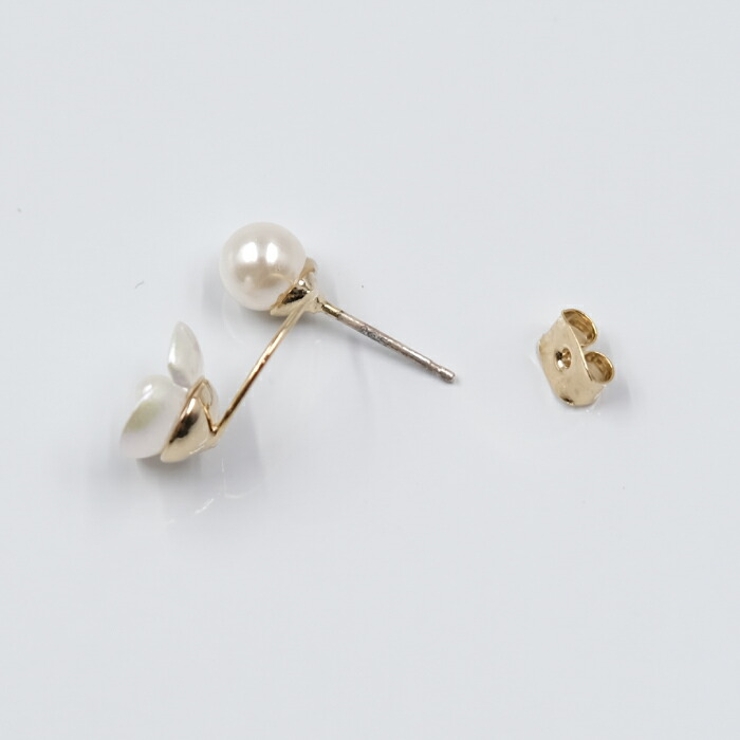 耳元に上品な華やかさを添える！フラワーモチーフピアス | aquagarage | 詳細画像6 