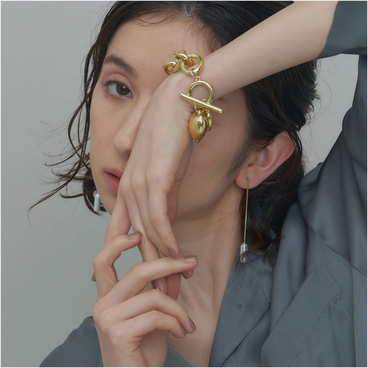 チェーンウェーブパールピアス ゴールド | 4quince | 詳細画像2 