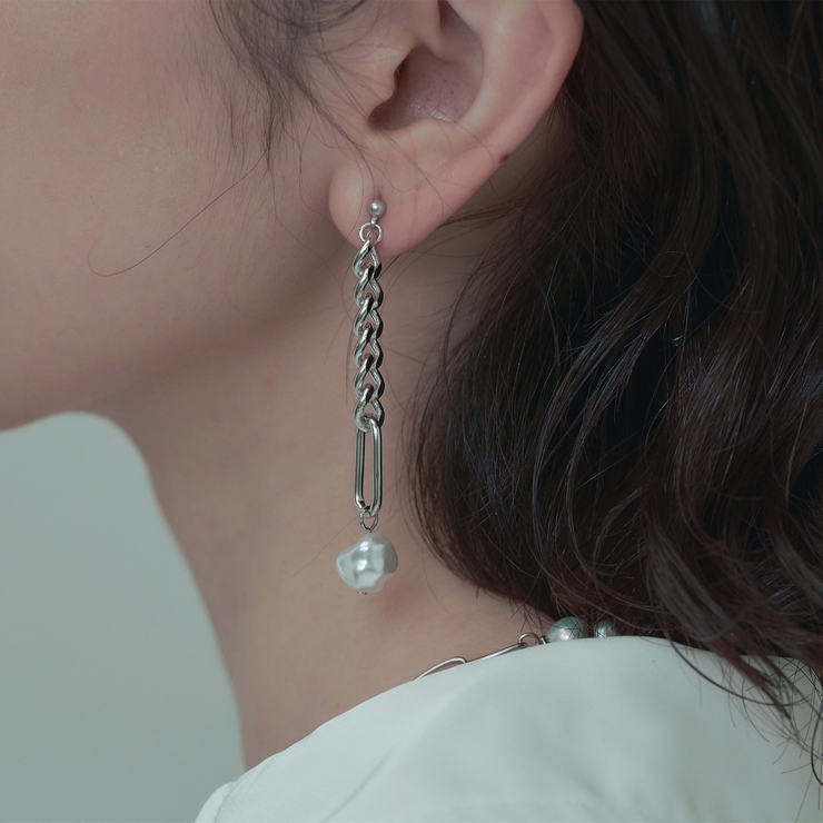 SILVER | スウィングパールピアス | 4quince