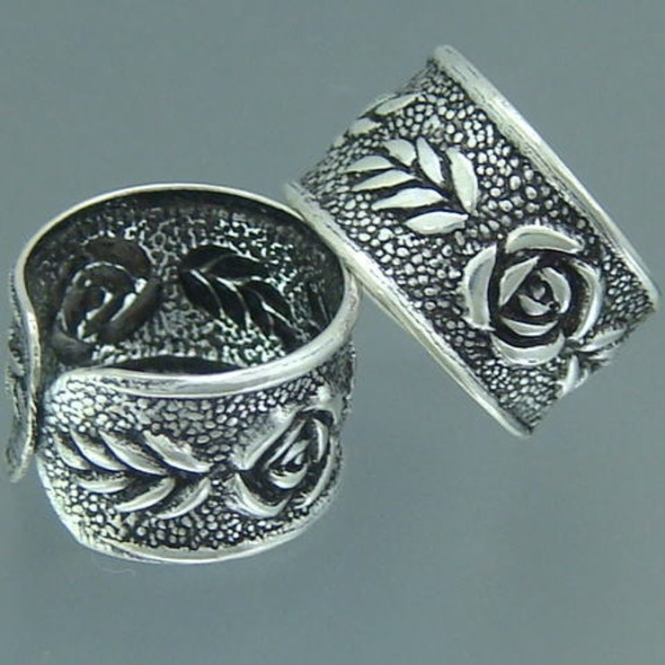 イヤーカフ シルバー925 バラの香りが漂ってきそうなイヤーカフス | YUKATANゆかたん | 詳細画像1 