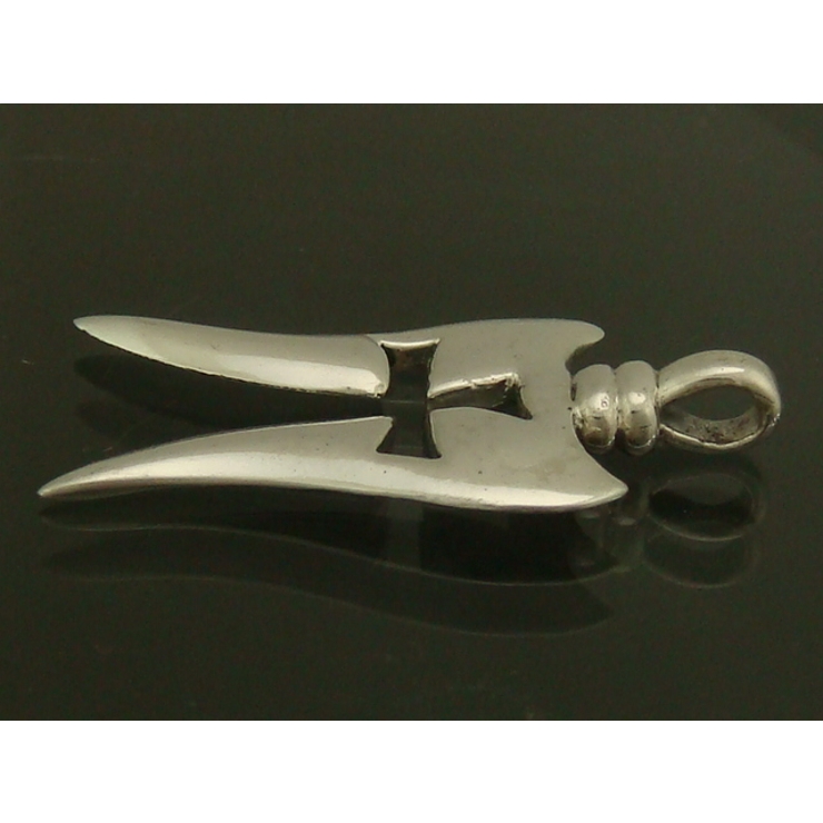 シルバー925 紋章のペンダントヘッド 鋭い2つの剣の間にクロスが浮かび上がるペ… | laplateriashu  | 詳細画像3 