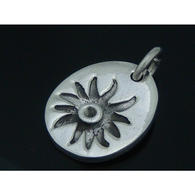 シルバー925 インディアンと太陽のきらめき！インディアン29 【ペンダントヘッ… | laplateriashu  | 詳細画像1 