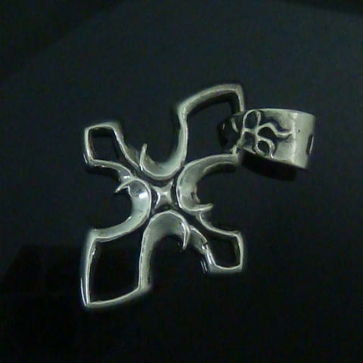 シルバー925！空洞になっていて立体的なクロス十字架ペンダントヘッド60 【ペン… | laplateriashu  | 詳細画像1 