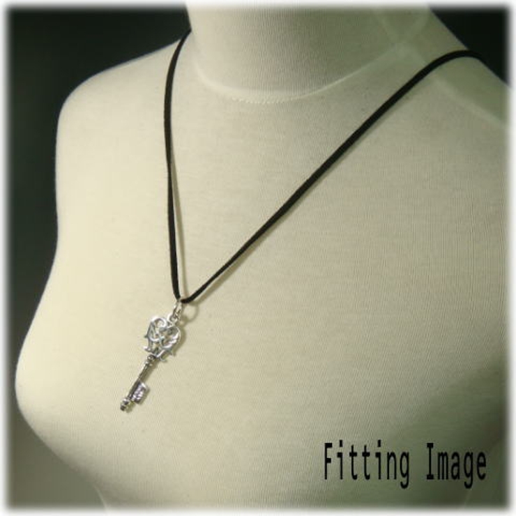 シルバー925 925SILVERの文字も刻まれた古い家のカギのような鍵のペンダ… | laplateriashu  | 詳細画像3 