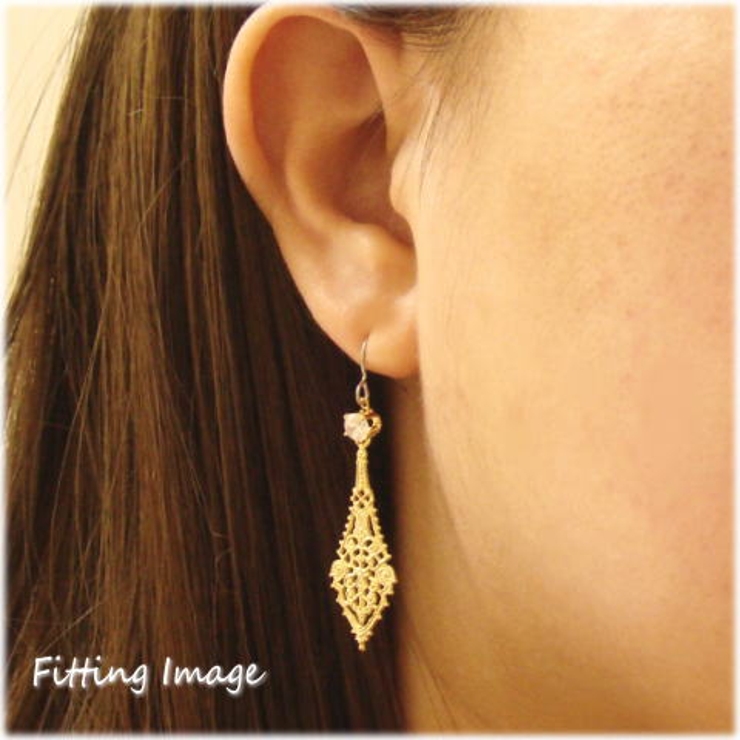 エスニックな涙型のような美しい模様のひし形模様タイプ揺れサガリピアス 【サージカ… | YUKATANゆかたん | 詳細画像3 