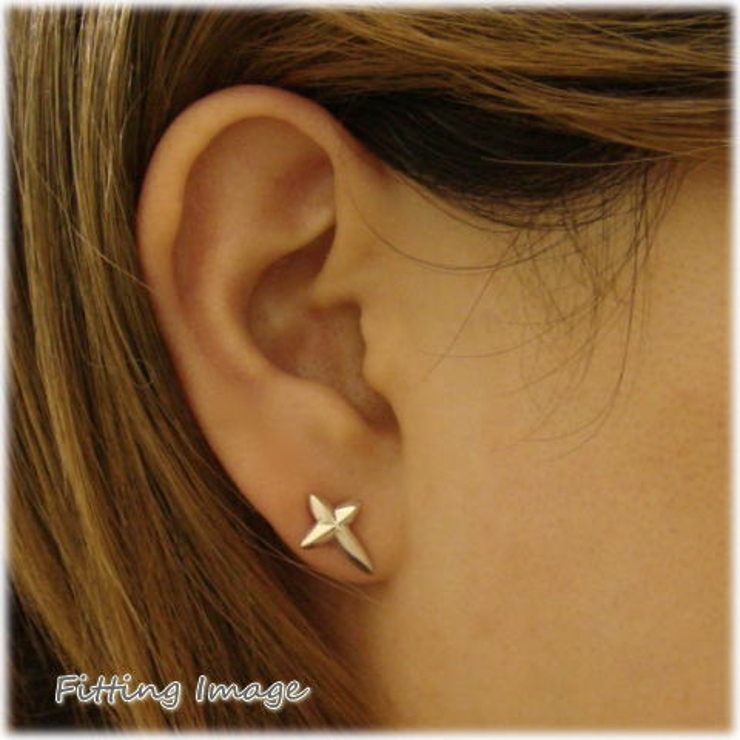 きらりと輝く細くて鋭角な十字架のメンズピアス アクセサリー | YUKATANゆかたん | 詳細画像3 