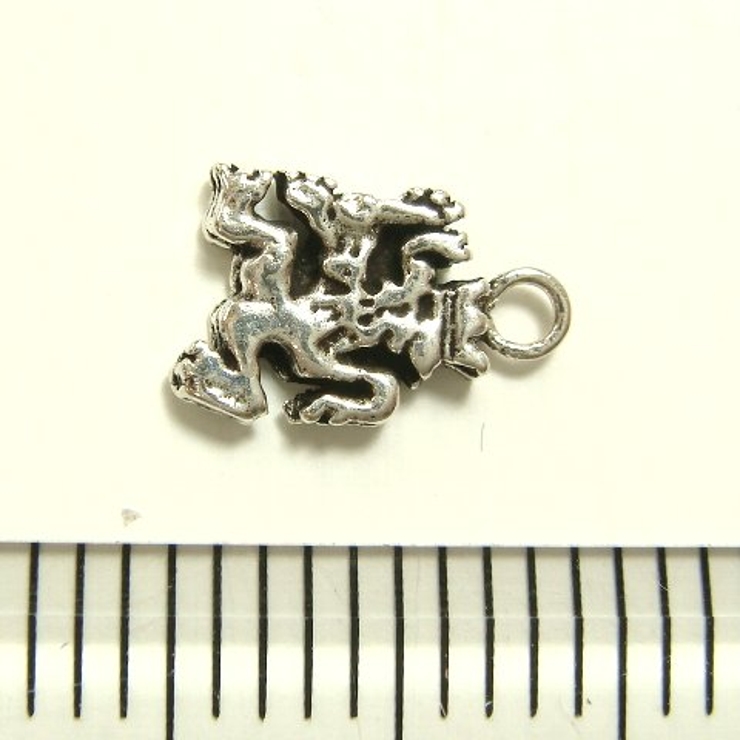 王冠をかぶった王様のシルバーパーツ2個で1セット横幅6 12mm×高さ8 | YUKATANゆかたん | 詳細画像3 