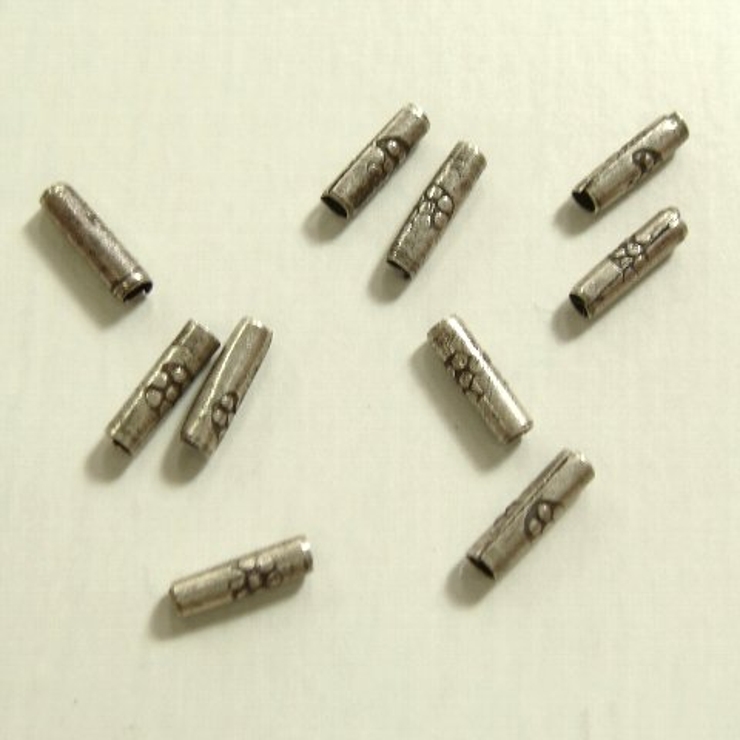 シルバーパーツ10個で1セット 直径1 2ｍｍタイプで小さなお花のような模様が描… | YUKATANゆかたん | 詳細画像1 
