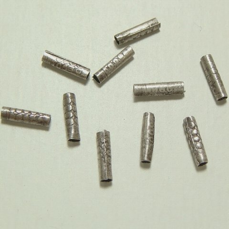 シルバーパーツ10個で1セット 直径1 2ｍｍタイプで小さなお花のような模様が描… | YUKATANゆかたん | 詳細画像1 