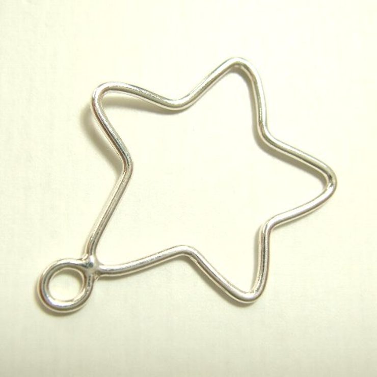 シルバーパーツ1個で1セット横幅15.00mm×高さ17.07mmで星形そのまま！通し穴のついたシルバー925製の小さいパーツ1個セットビーズアクセサリー