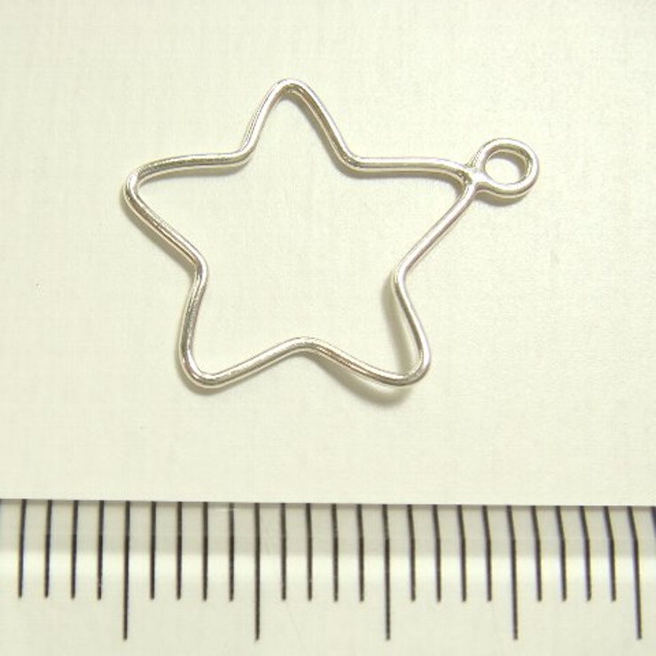 シルバーパーツ1個で1セット横幅15.00mm×高さ17.07mmで星形そのまま！通し穴のついたシルバー925製の小さいパーツ1個セットビーズアクセサリー