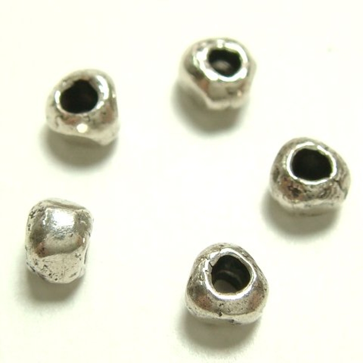 シルバーパーツ5個で1セット 直径3 1ｍｍタイプで三角のような形の厚みのある小… | YUKATANゆかたん | 詳細画像1 