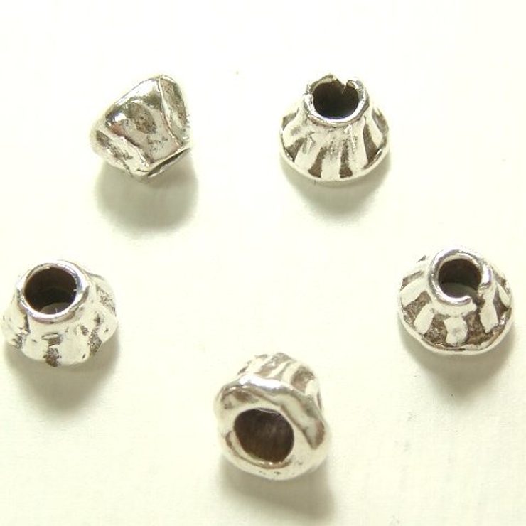 シルバーパーツ5個で1セット 直径5 1ｍｍタイプで富士山のような模様になってい… | YUKATANゆかたん | 詳細画像1 