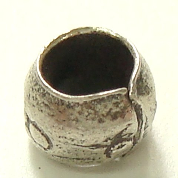 シルバーパーツ5個で1セット 直径4 0ｍｍタイプで横に丸い模様がたくさん描かれ… | YUKATANゆかたん | 詳細画像2 