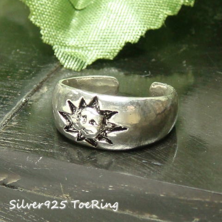 フリーサイズリング いびつな表情の太陽を中心に掲げた足指リング 【トゥリング | YUKATANゆかたん | 詳細画像1 