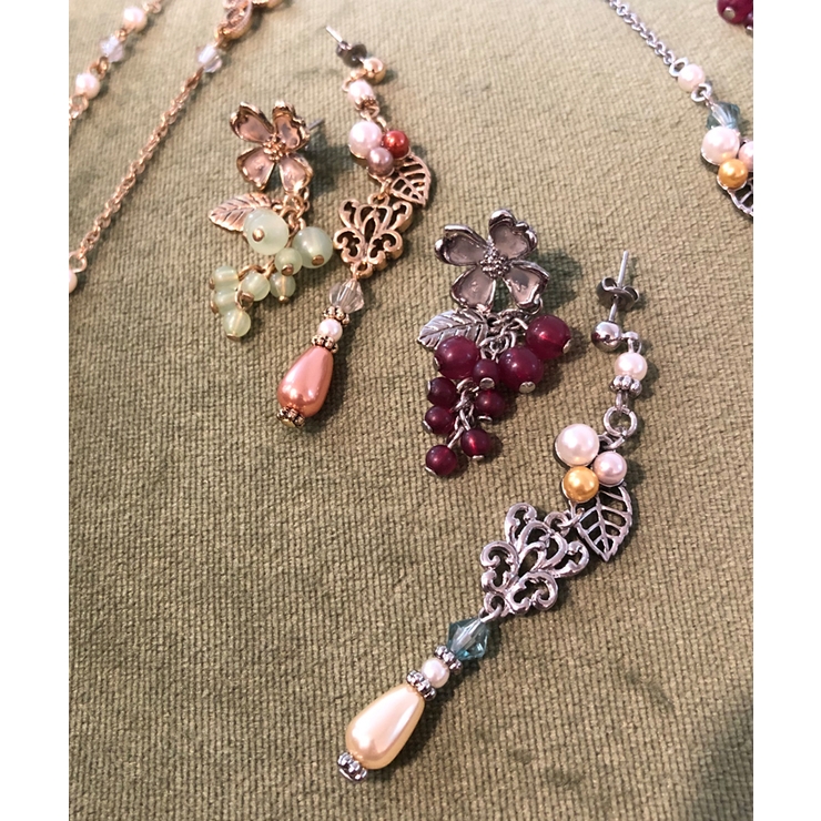 ぶどうモチーフピアス[品番：IGAW0000571]｜axes femme（アクシーズ