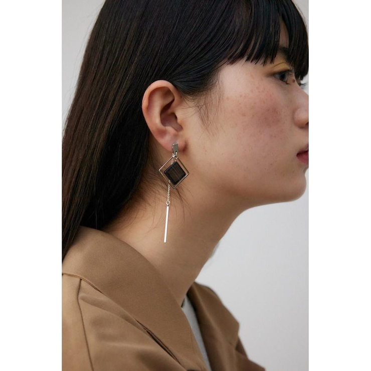 アクリル×メタルアシンメトリーピアス | AZUL BY MOUSSY | 詳細画像1 