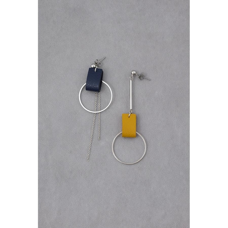 フェイクレザーバイカラーアシンメトリーピアス | AZUL BY MOUSSY | 詳細画像7 