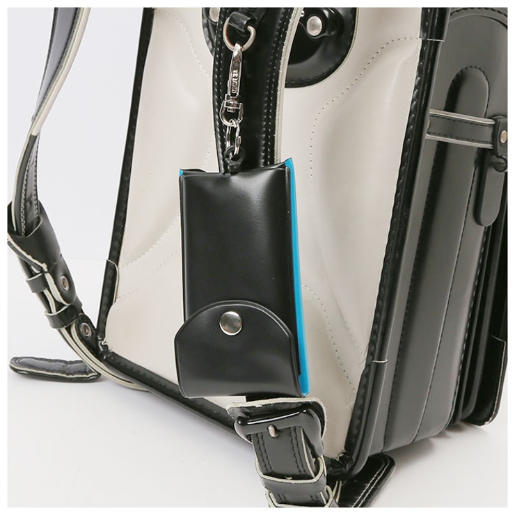 リール付きPVCキーケース[品番：BCYW0014347]｜BACKYARD FAMILY