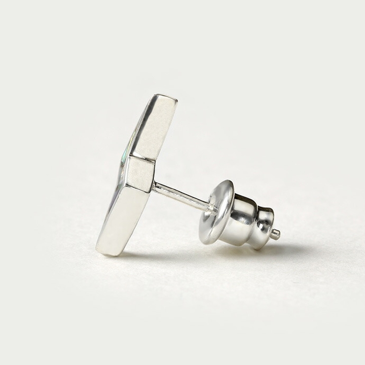 Binich(ビニッチ)シェルサンダースタッドピアスメンズスタッドピアス稲妻雷シルバー925アクセサリー[シルバーピアス]片耳用(1個売り)