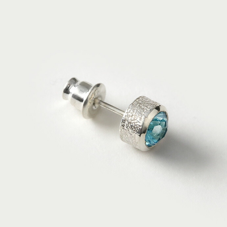 Binich(ビニッチ)スイスブルートパーズスタッドピアスメンズシルバー925アクセサリー[シルバーピアス]片耳用(1個売り)