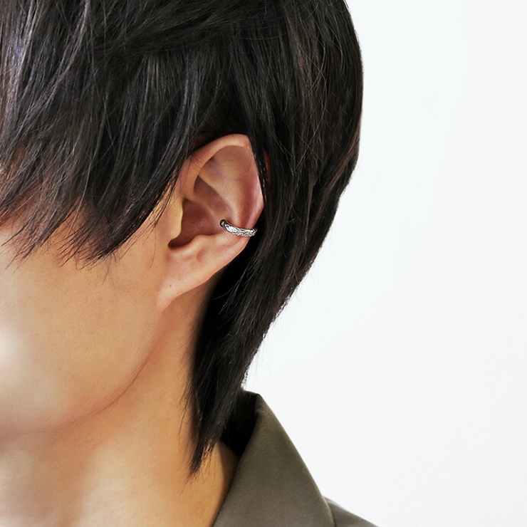 Binich(ビニッチ)フラットハワイアンステンレスイヤーカフメンズサージカルステンレス[ステンレスピアス]片耳用(1個売り)