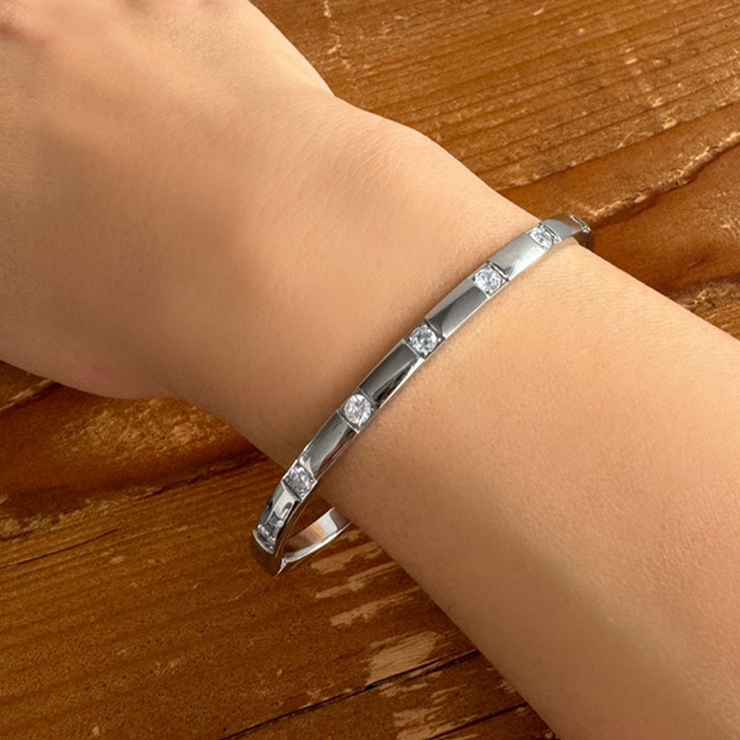 シルバー | ビジューブレスレット emouv by | BUYSENSE