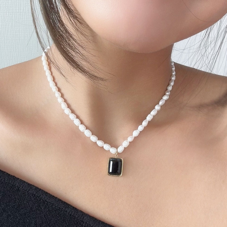 ブラックスクエアパールネックレス emouv by | BUYSENSE | 詳細画像1 