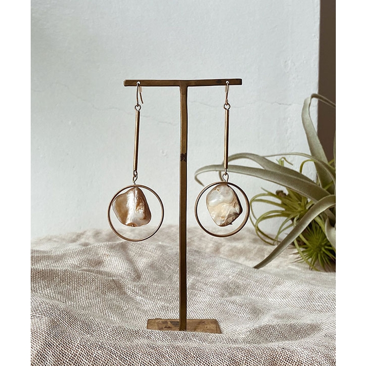 スイングストーンピアス emouv ピアス | BUYSENSE | 詳細画像2 