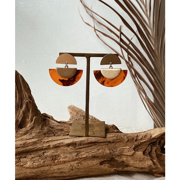 ハーフラウンドピアス emouv ピアス | BUYSENSE | 詳細画像2 