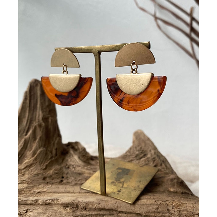 オレンジ | ハーフラウンドピアス emouv ピアス | BUYSENSE