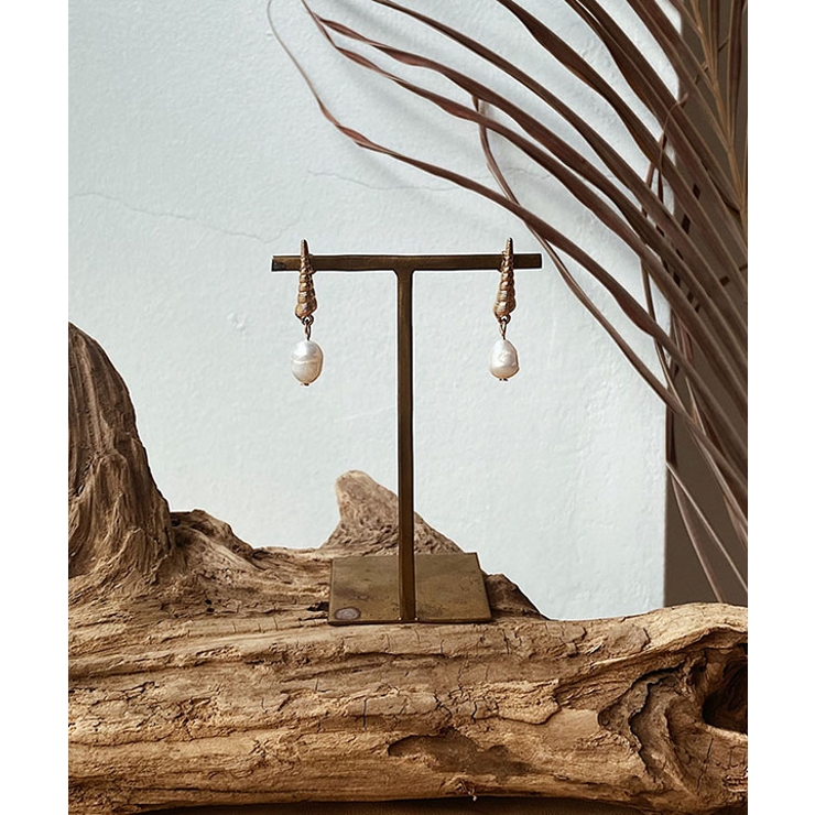 Unenashiパールピアス emouv ピアス | BUYSENSE | 詳細画像1 