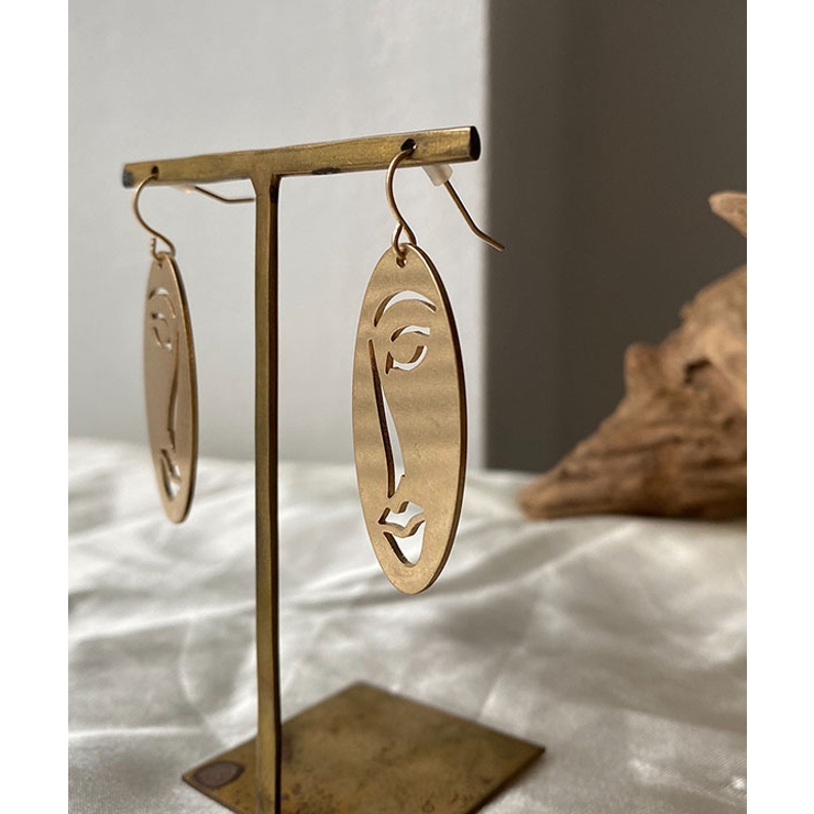 フェイスモチーフピアス emouv ピアス | BUYSENSE | 詳細画像2 