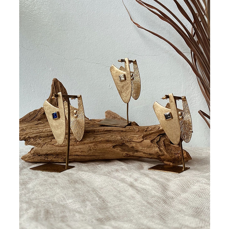 ビッグプレートストーンピアス emouv ピアス | BUYSENSE | 詳細画像1 