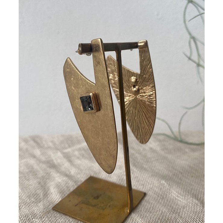 ブラック | ビッグプレートストーンピアス emouv ピアス | BUYSENSE