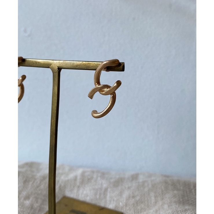 デザインダブルフックピアス emouv ピアス | BUYSENSE | 詳細画像1 