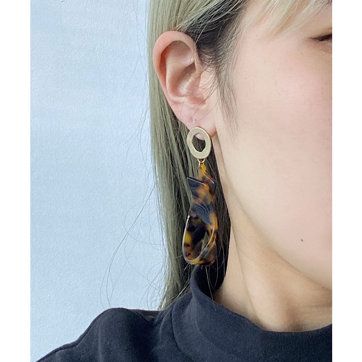 べっ甲リボンピアス emouv ピアス[品番：BYST0001263]｜BUYSENSE