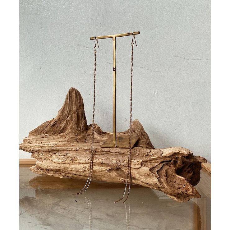 ツイストロングピアス emouv ピアス | BUYSENSE | 詳細画像1 