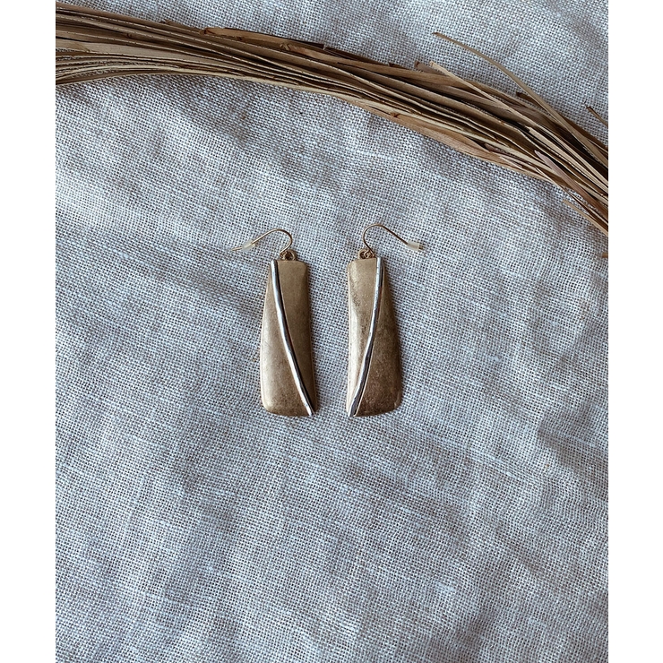 プレートラインピアス emouv ピアス | BUYSENSE | 詳細画像2 