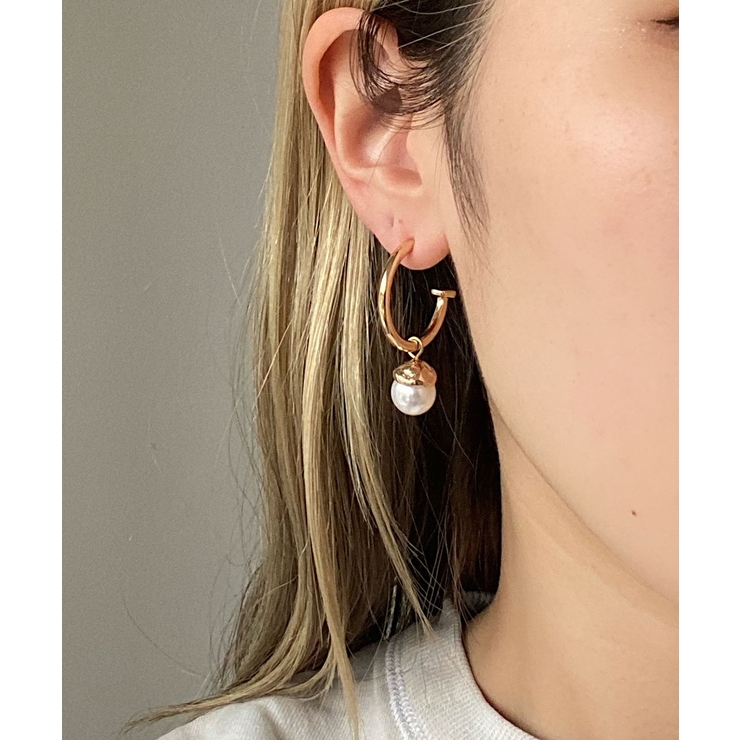 ハーフフープパールピアス emouv ピアス[品番：BYST0001277]｜BUYSENSE 