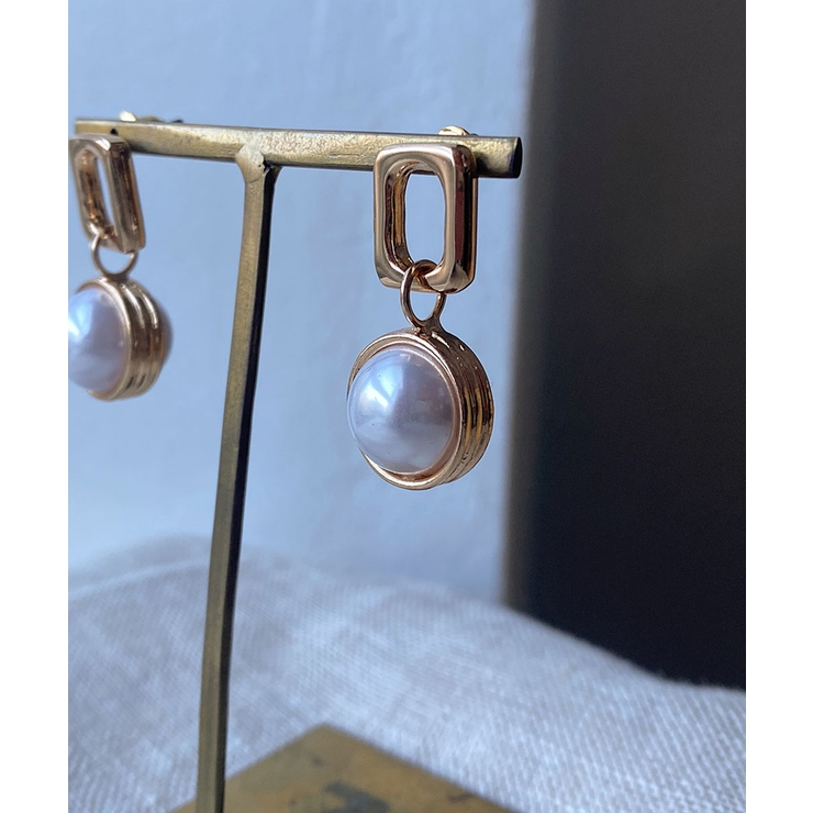 パールデザインピアス emouv ピアス | BUYSENSE | 詳細画像1 