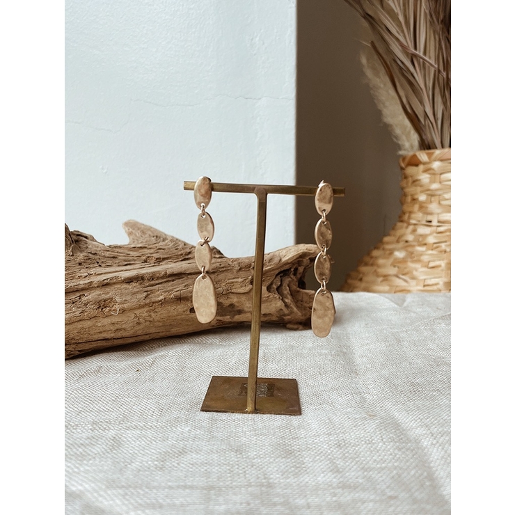 ゴールド | ユニークプレートロングピアス emouv ピアス | BUYSENSE