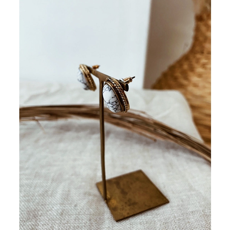 ホワイトマーブルピアス emouv ピアス | BUYSENSE | 詳細画像1 