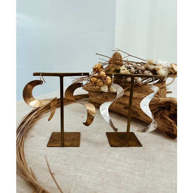 ツイストウェーブピアス emouv ピアス | BUYSENSE | 詳細画像2 