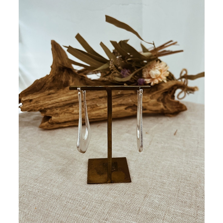 シルバー | ラテラルフレームピアス emouv ピアス | BUYSENSE