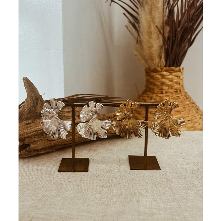 イチョウモチーフピアス emouv ピアス | BUYSENSE | 詳細画像2 