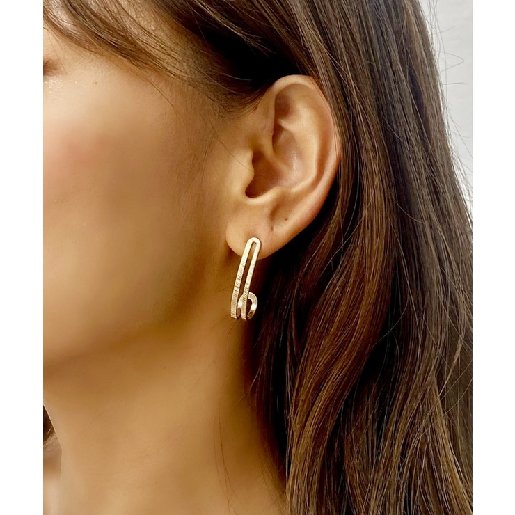 カーブシンプルピアス emouv ピアス | BUYSENSE | 詳細画像1 